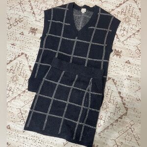 Target sweater vest set